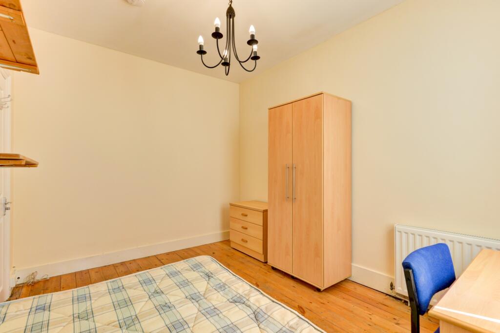 103 Whippingham Road Bedroom 2 