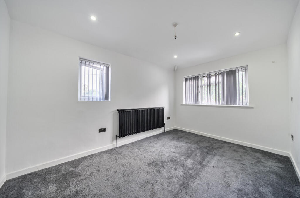 1335959-5-68aebe3...