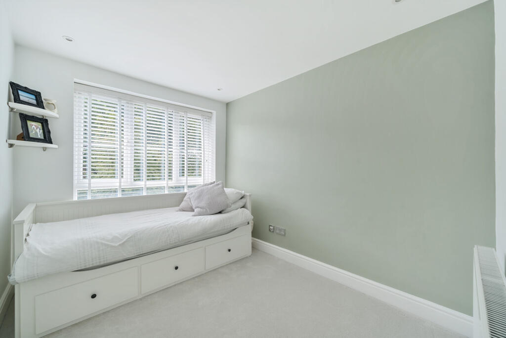 1315880-2-685abac...