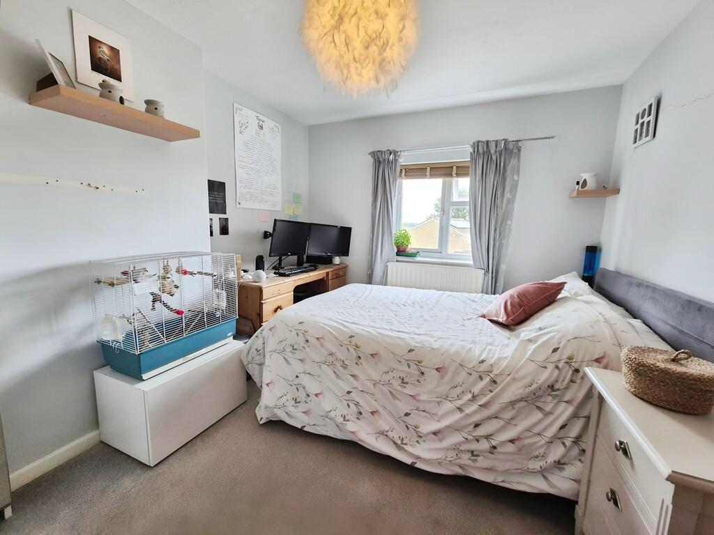 f2de28ec-10000340...