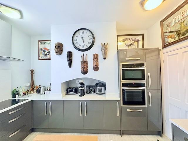 Shaw Heath 4 Kitchen.jpg