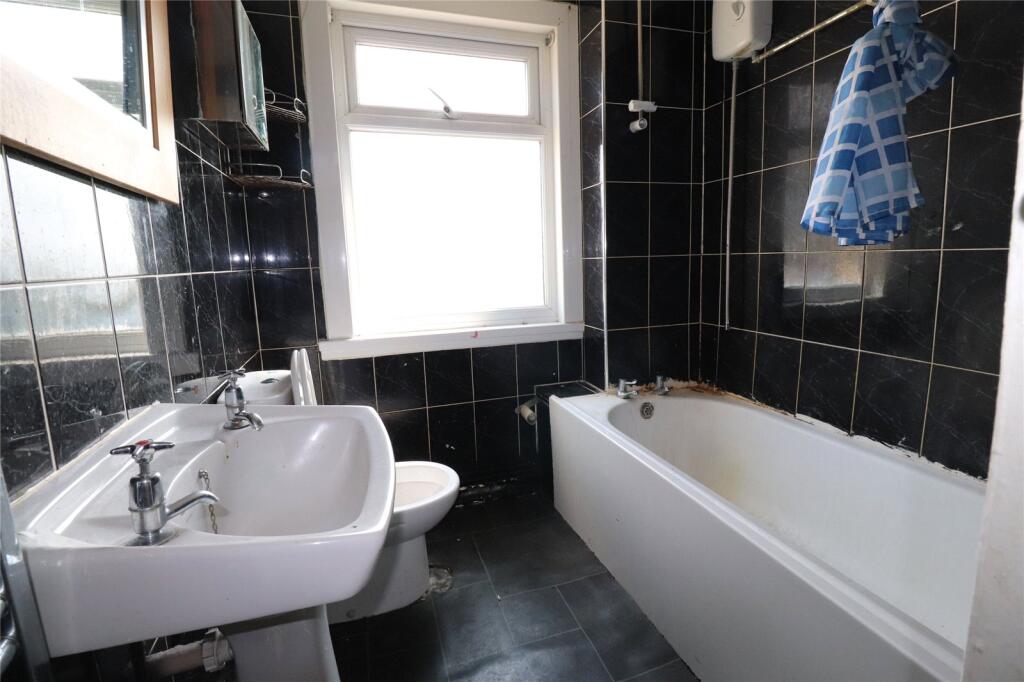 First Floor Bathroom