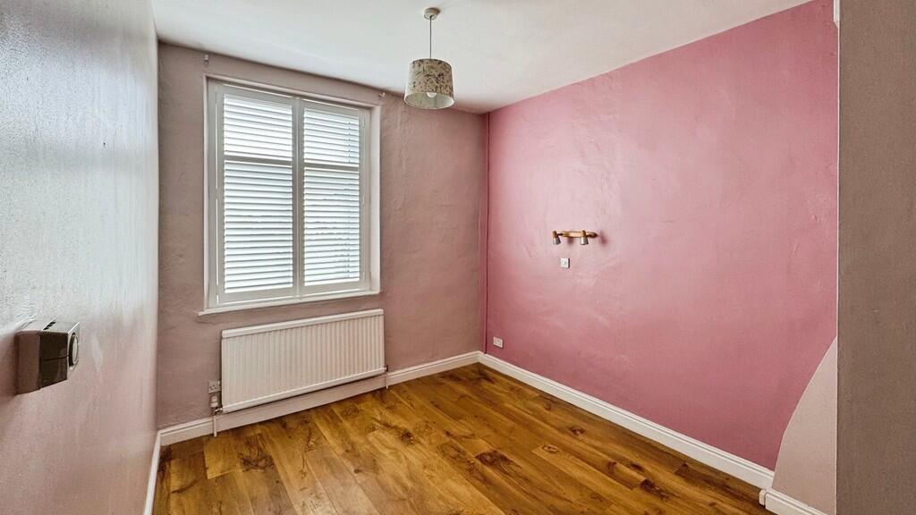 f3739a0e-06-413E-...