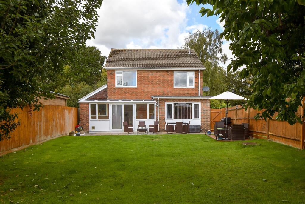 External Lifestyle Photograph