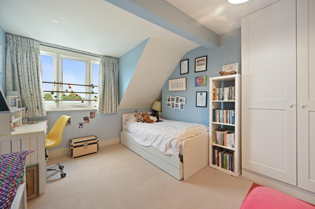 RCFB- brackenbury road- bedroom B3 (1).JPG