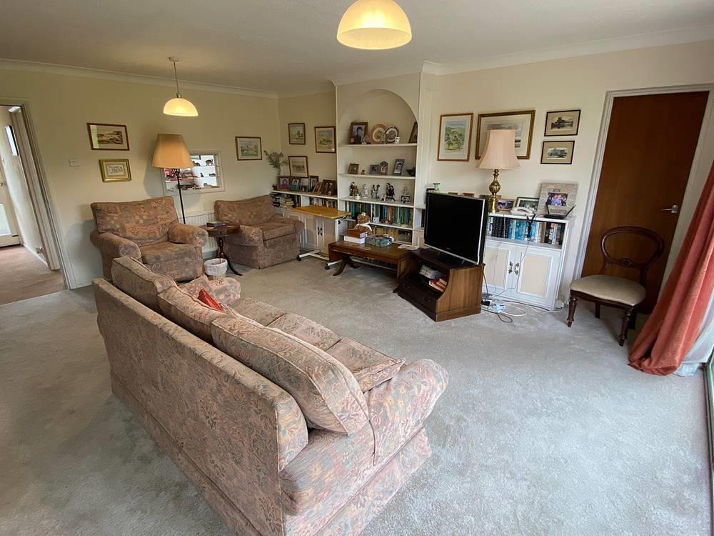 sitting room2.jpg