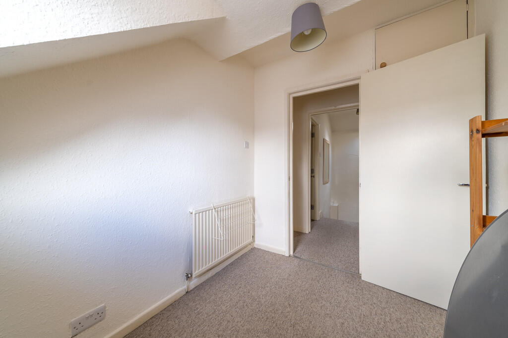 Flat 3, 61 Bamfor...