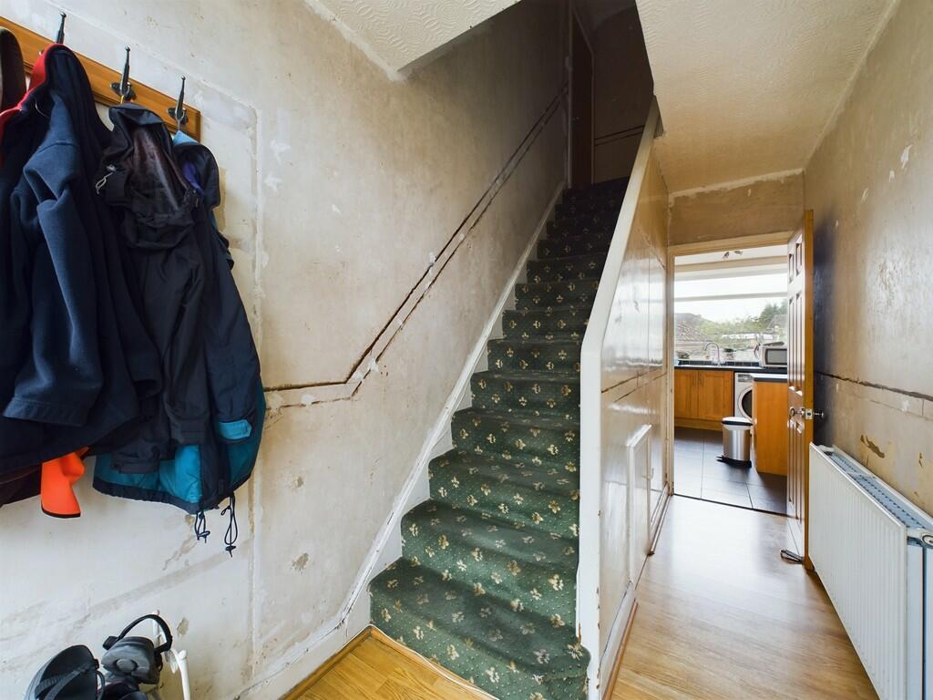 CAM02060G0-PR0216...