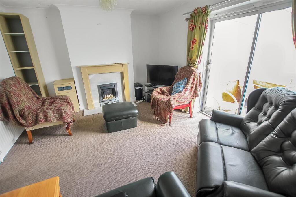 Living Room.jpg