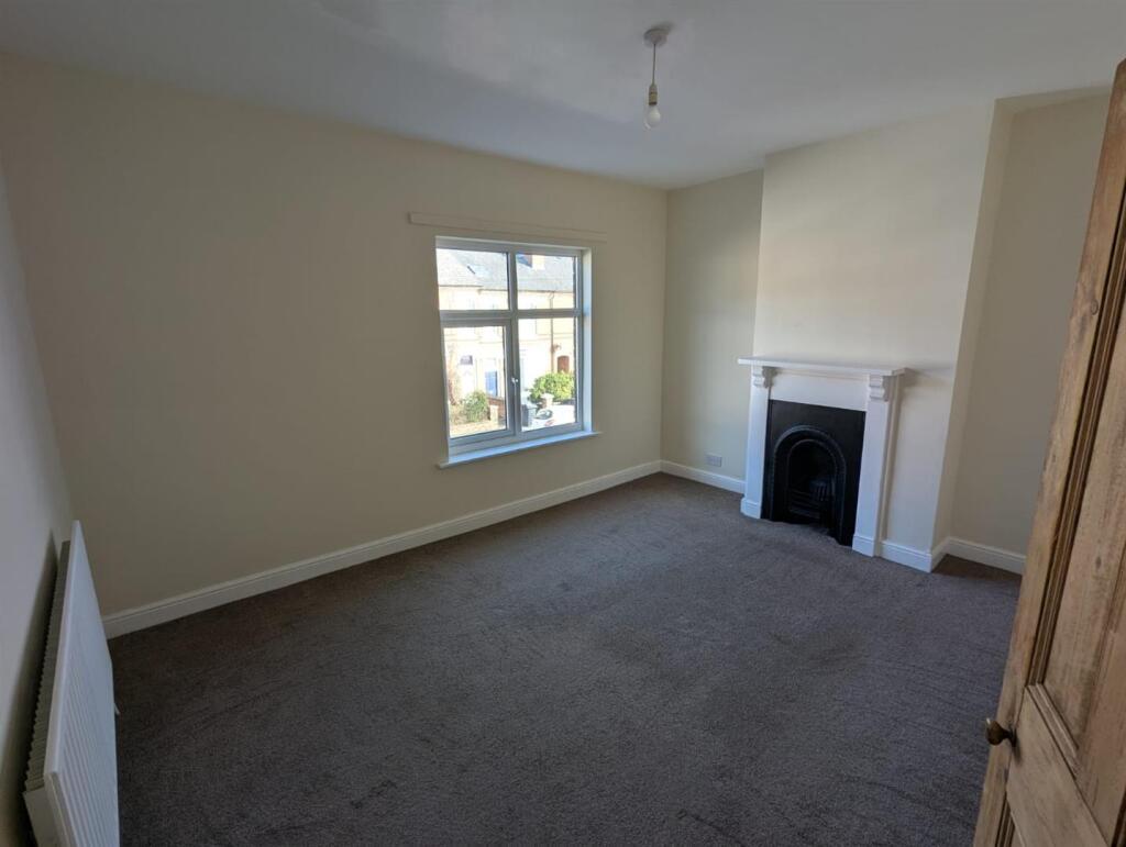Front bedroom