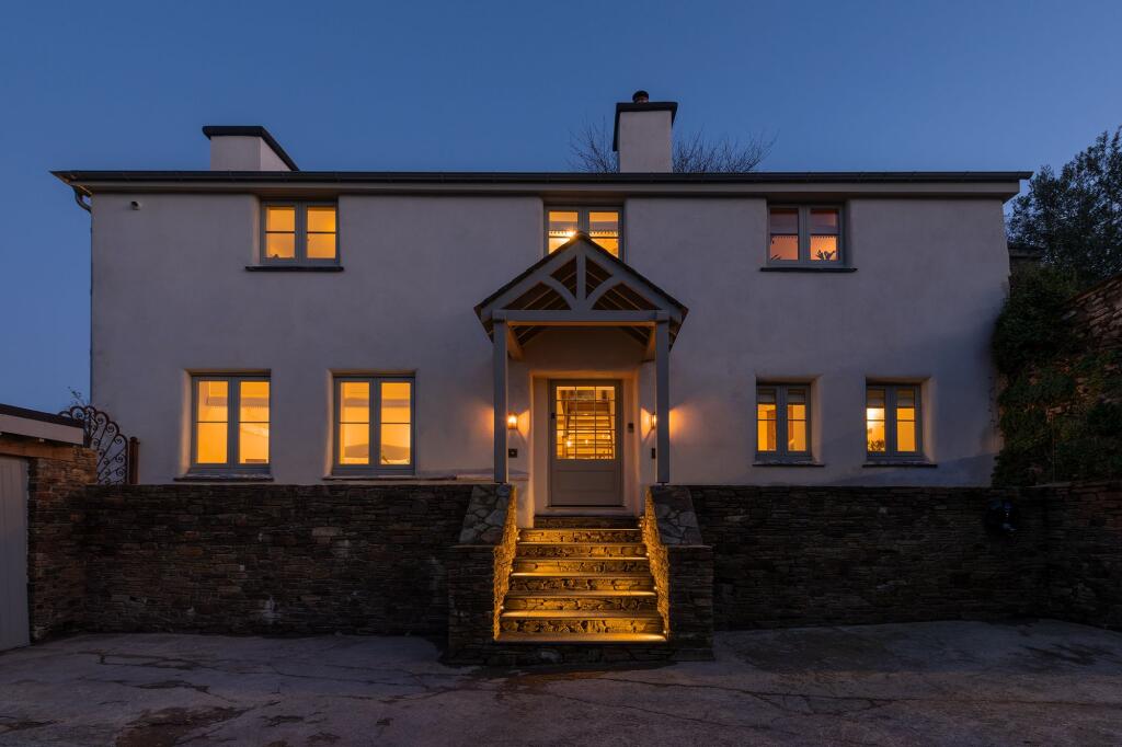 Front Elevation at Twilight _Yew Tree Cottage, Dittisham