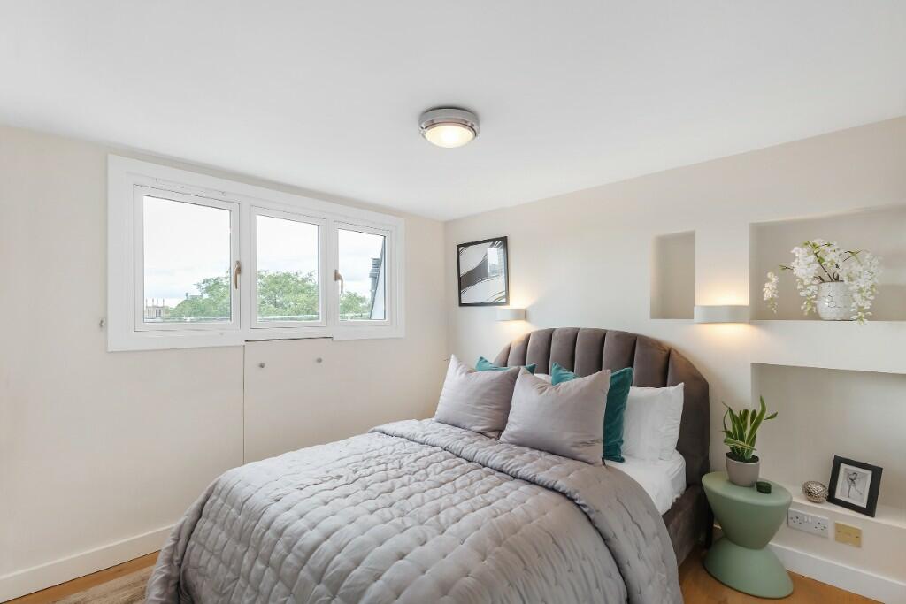 Second bedroom