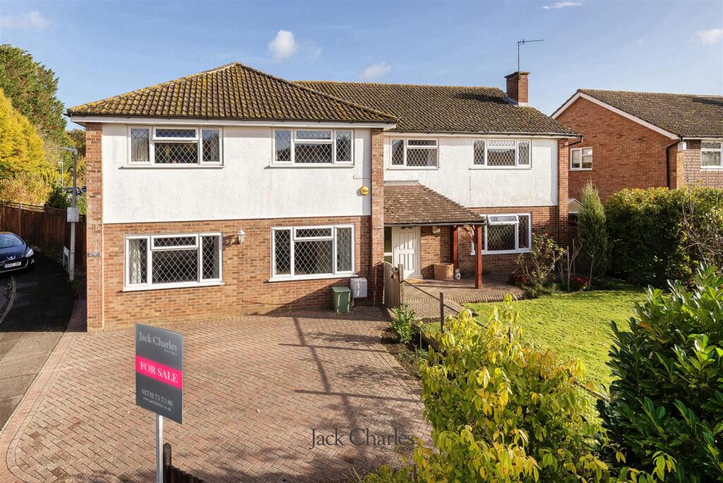 1 Rutherford Way, TN10 4RH 002.jpg