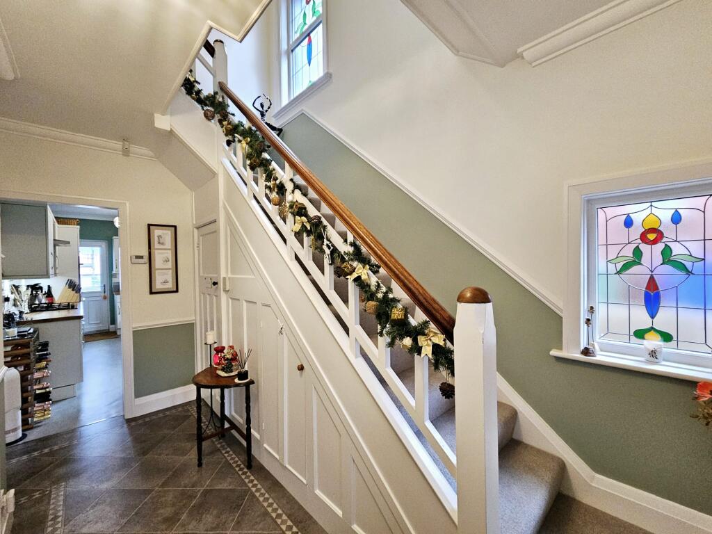 42d353fa-6447-48a4-96d6-2a664a348f8d