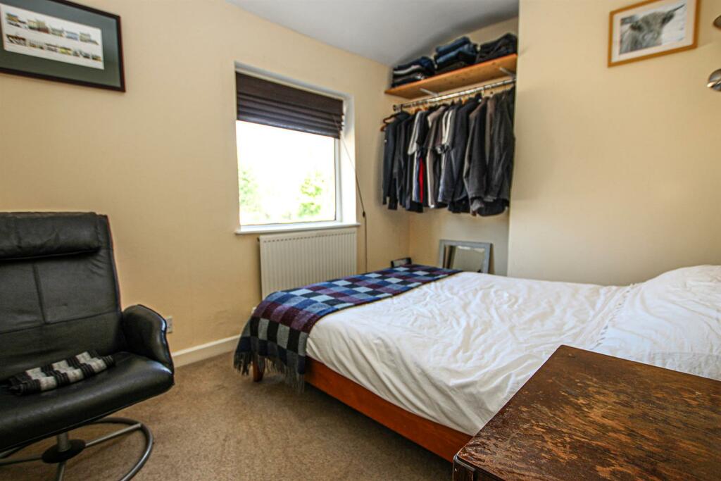 IMG_7512 DBL BED.jpg