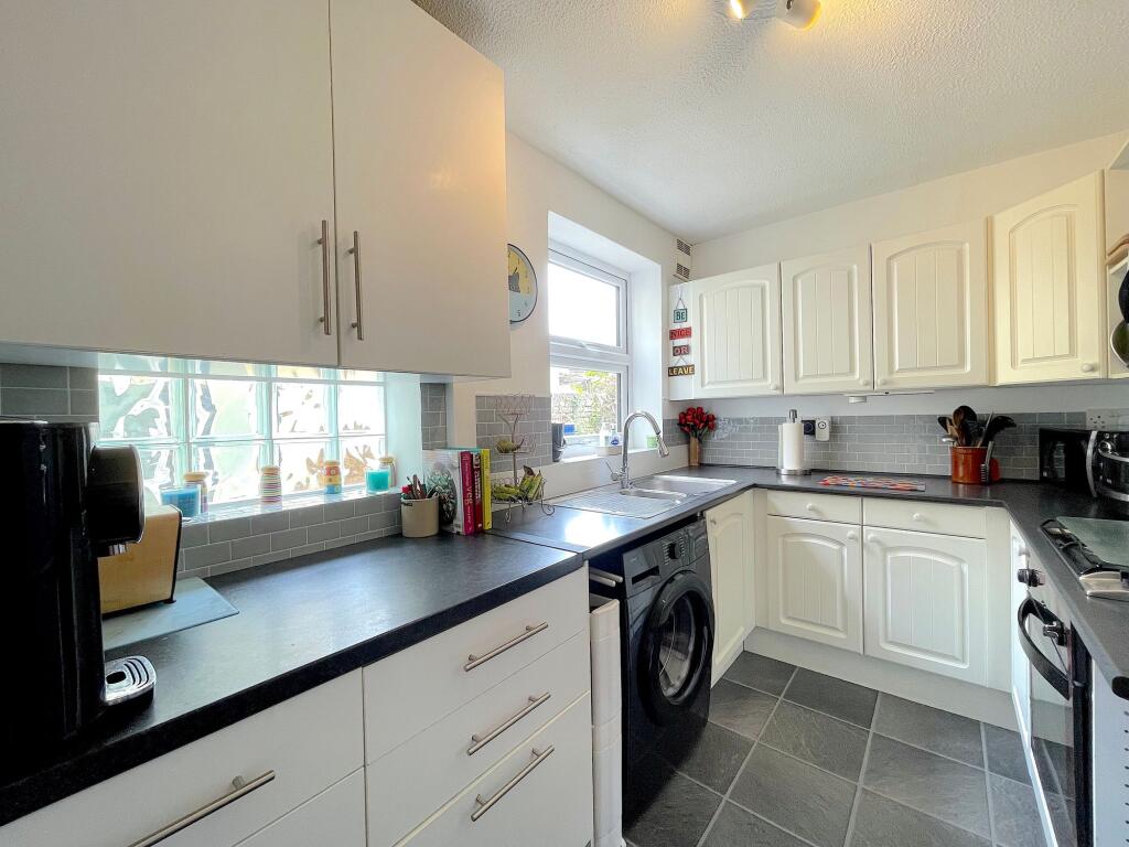 Kitchen (1)