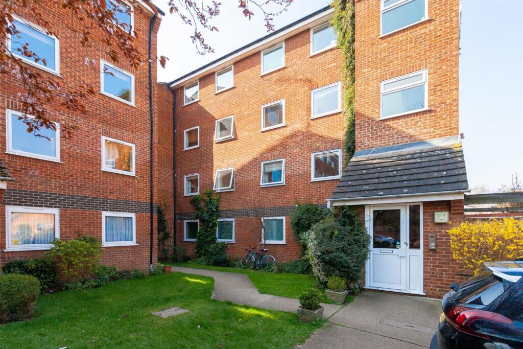 Regency Court