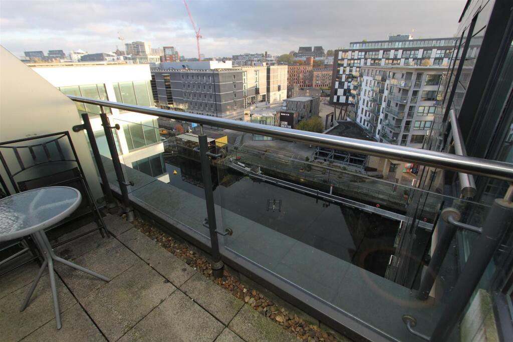 Balcony.JPG