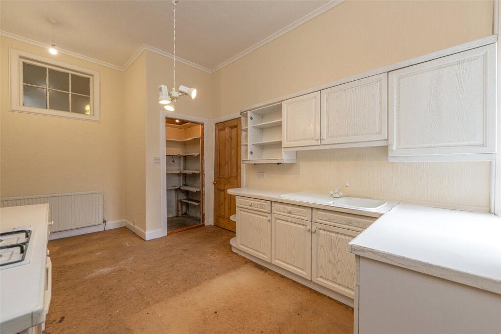 Kitchen Alt