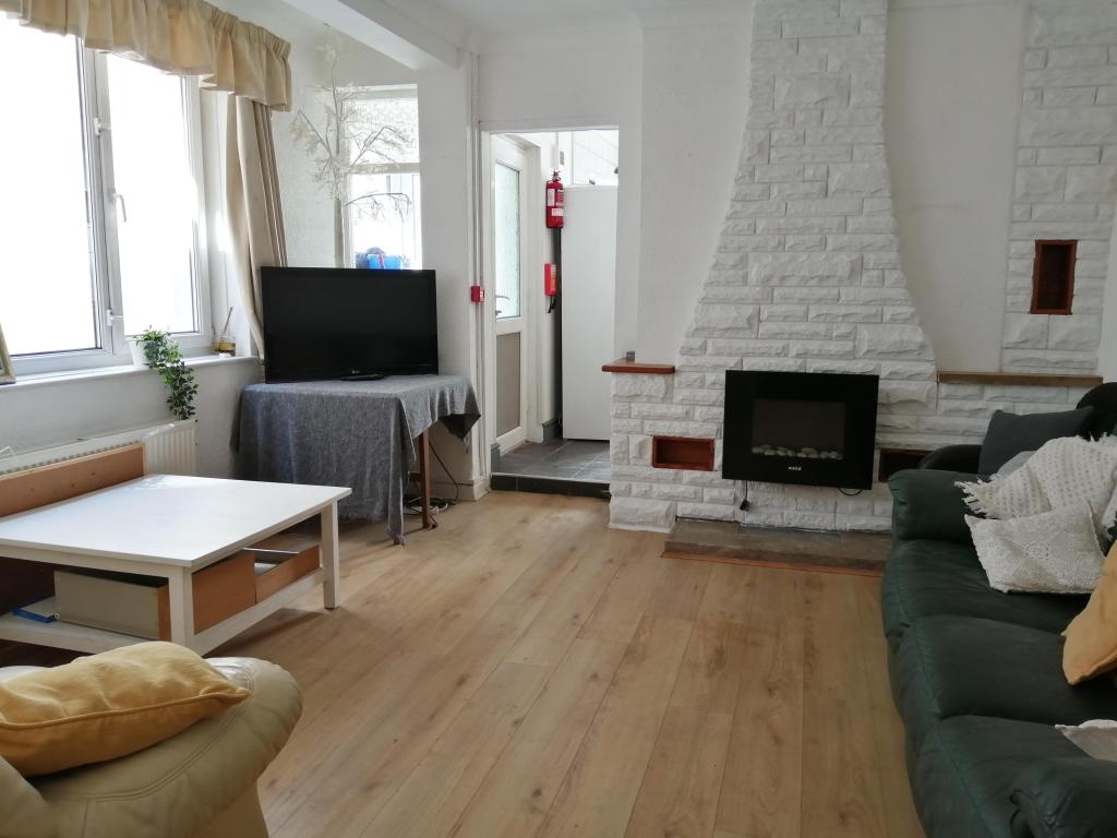 loungeeee new