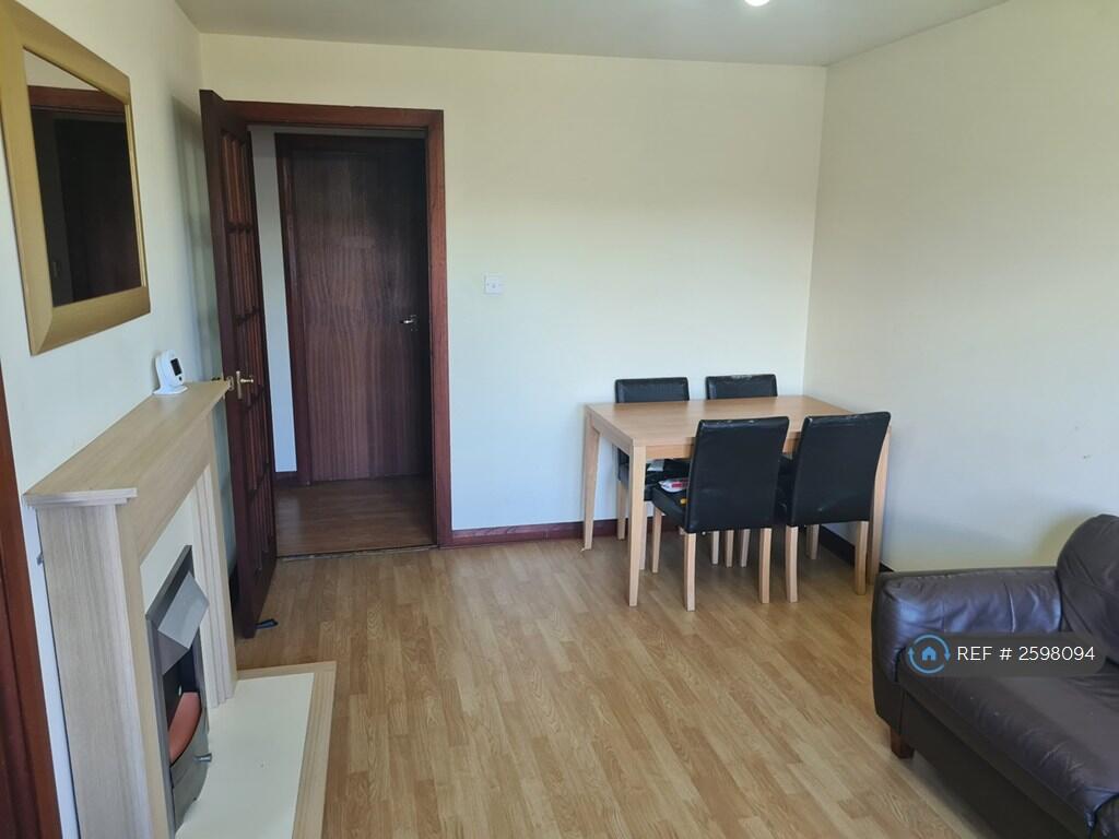 Loung/Dinning Room