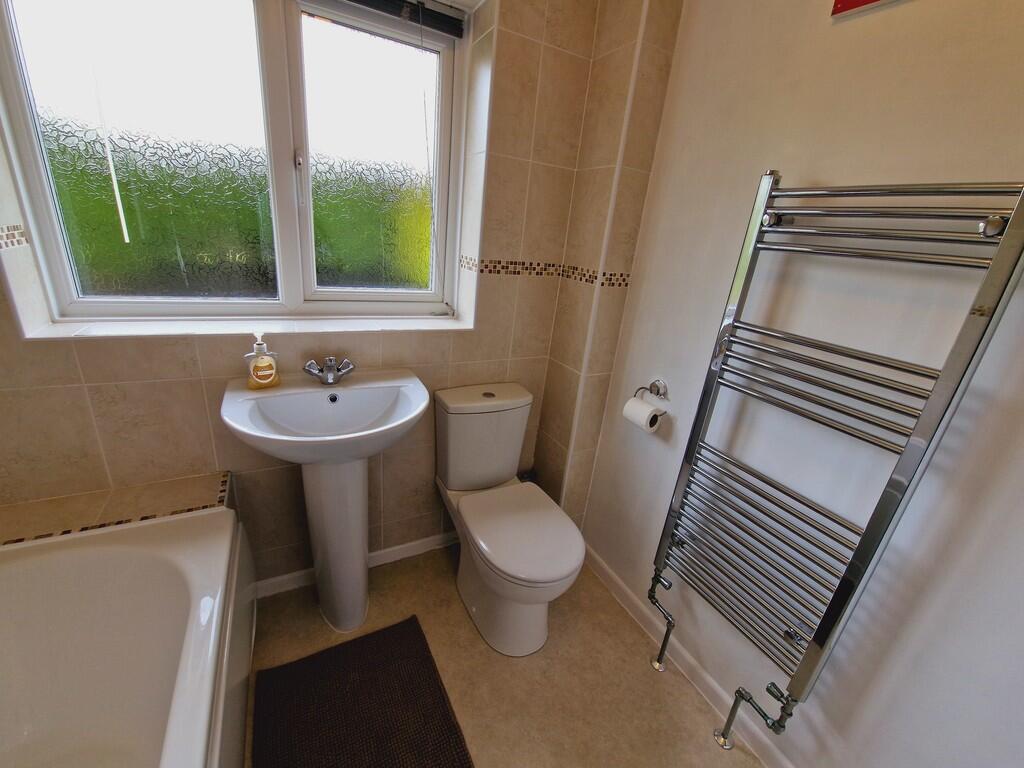 Bathroom (4)