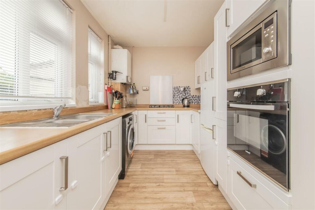Home_4.JPG