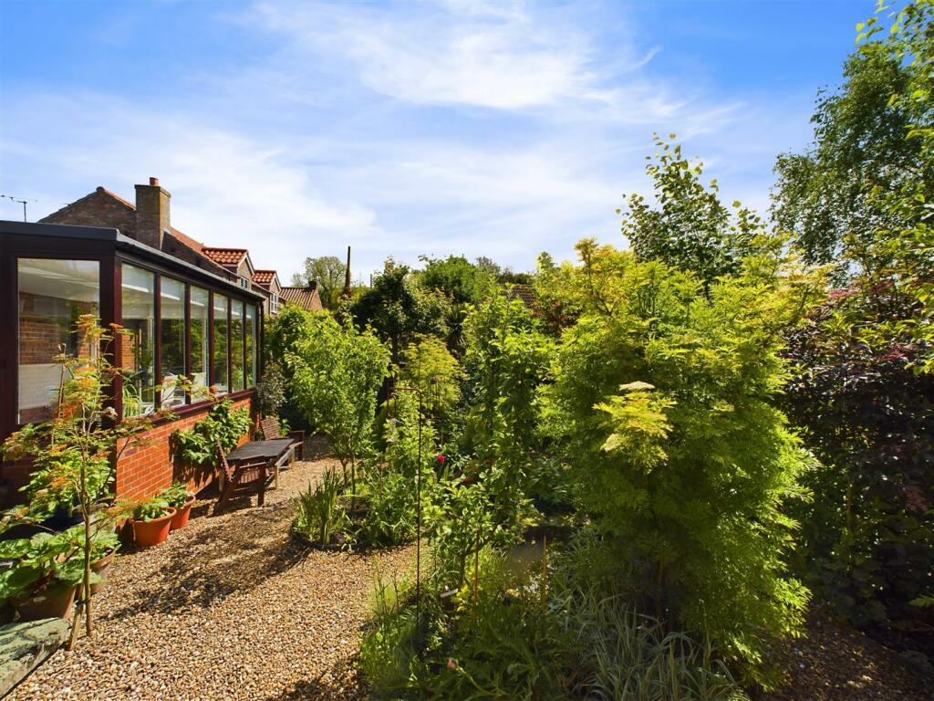 GARDEN