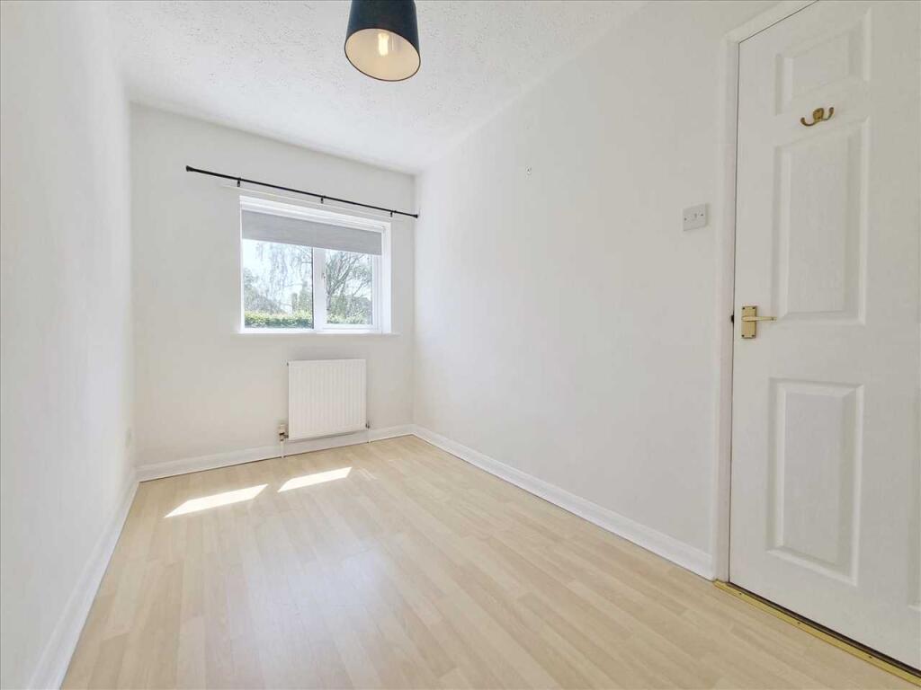 Bedroom 2: