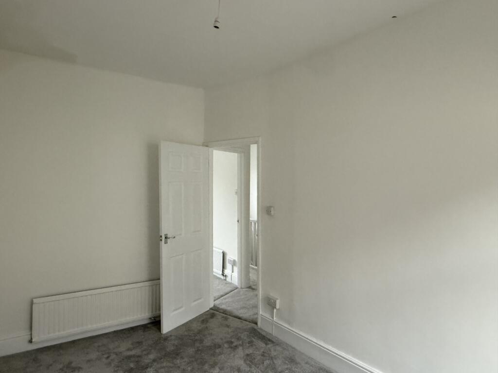 IMAGE 10