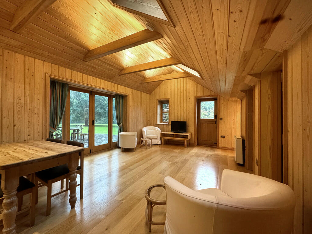 loungewide