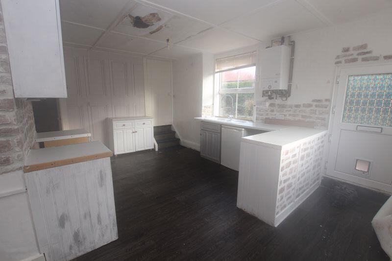 Breakfast dining kitchen