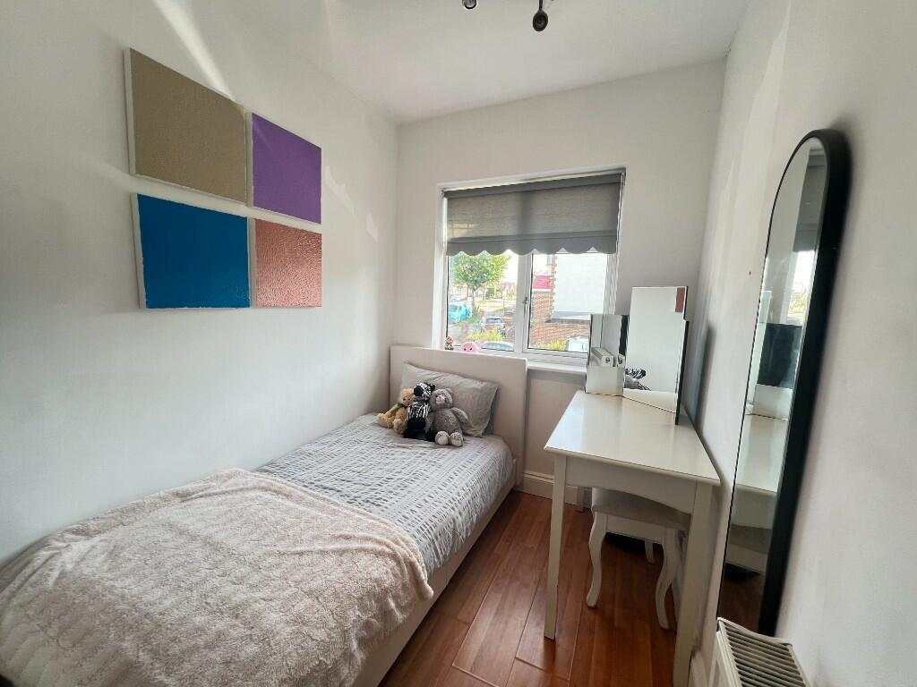 Bedroom4