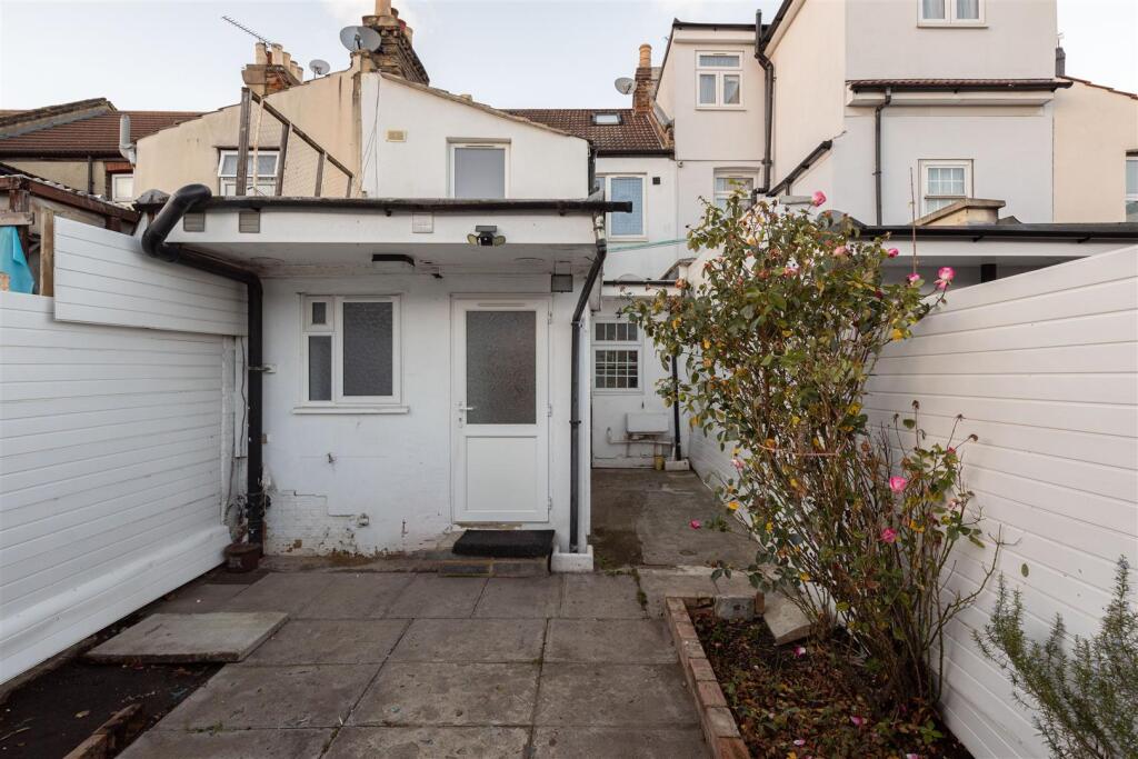 Ramsay Road, E7
