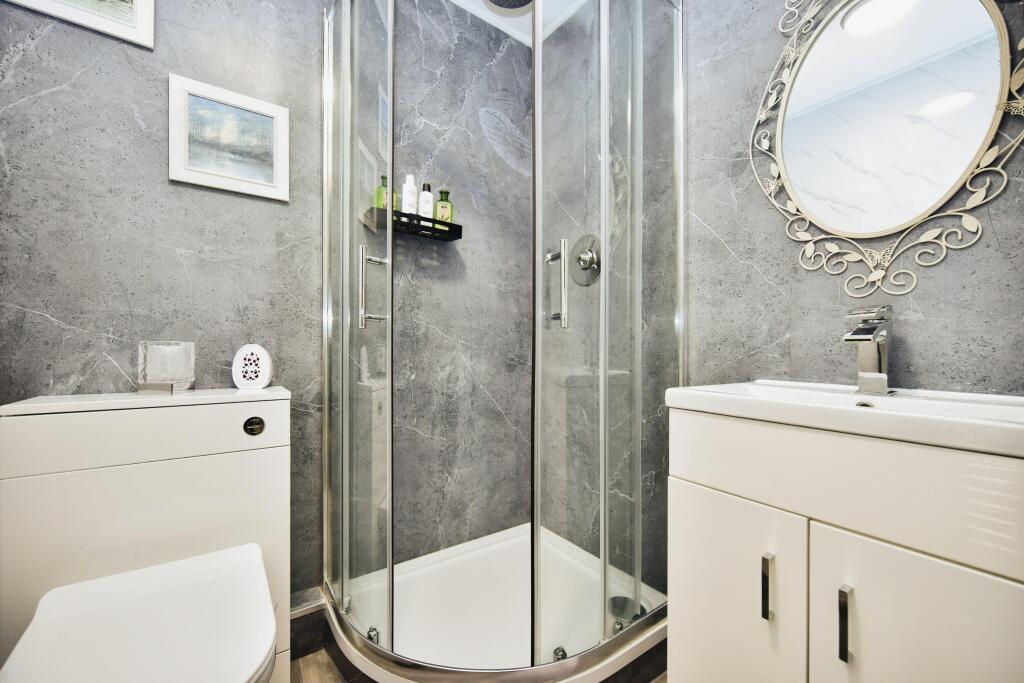 Bedroom One Shower Room En Suite