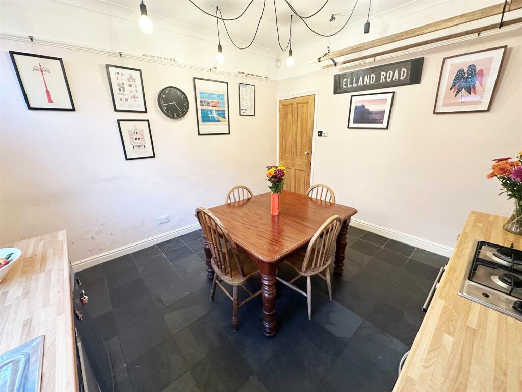 11 Monk Bridge Street 3.jpg