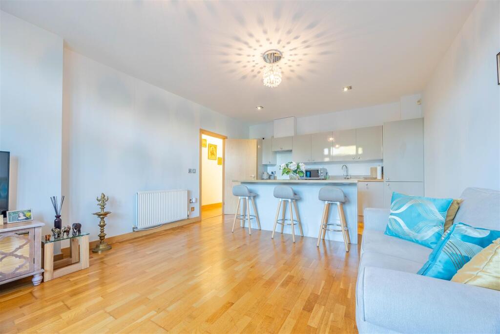 Kitchen/Lounge