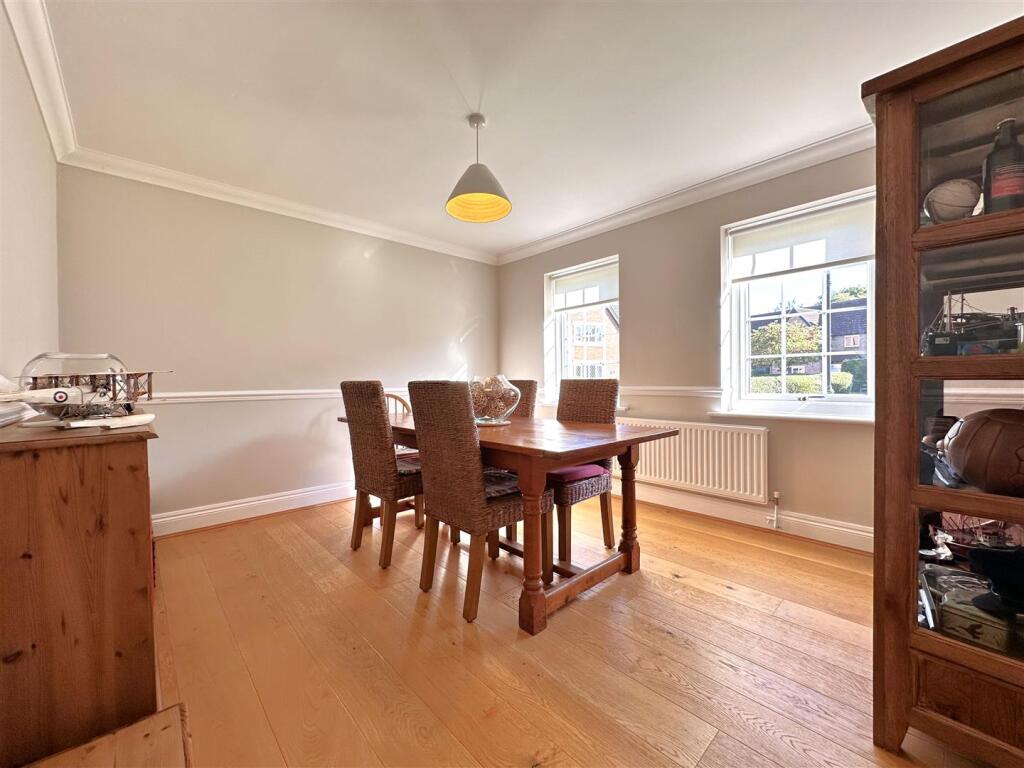 Dining Room 174