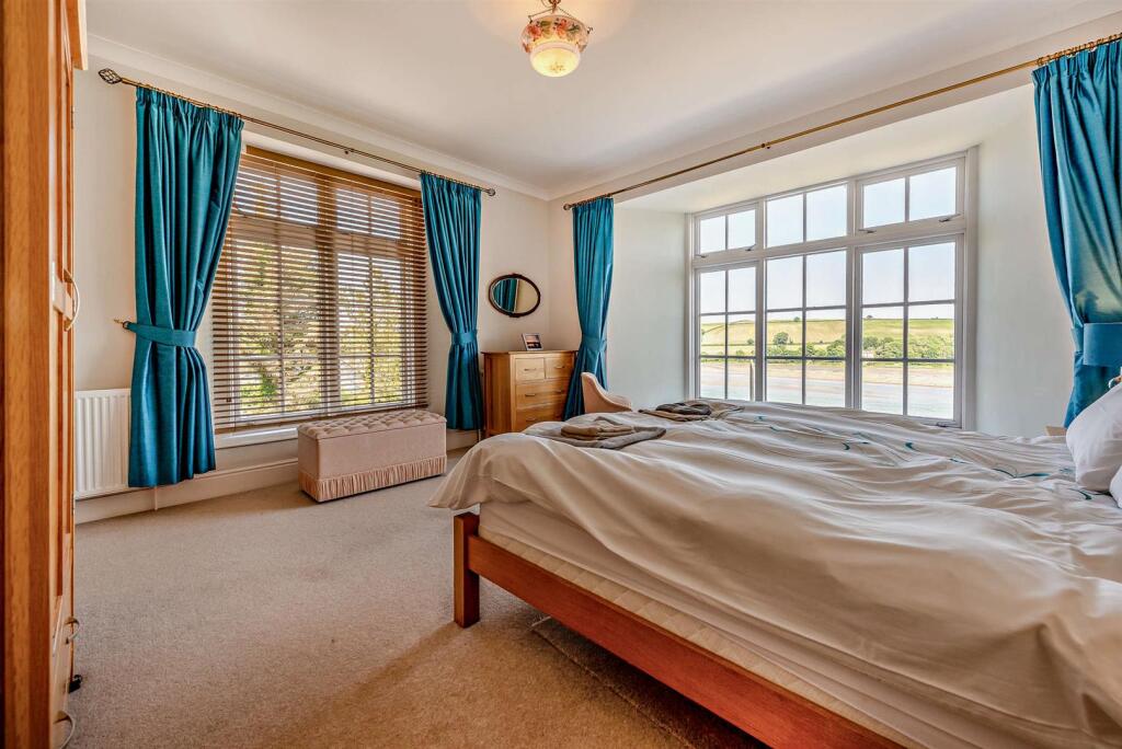 8555555-interior20-800.jpg