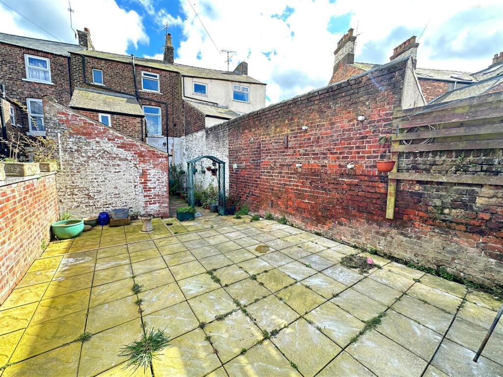 Rear Yard.jpg