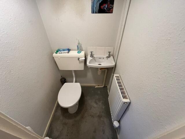 Cloakroom/wc