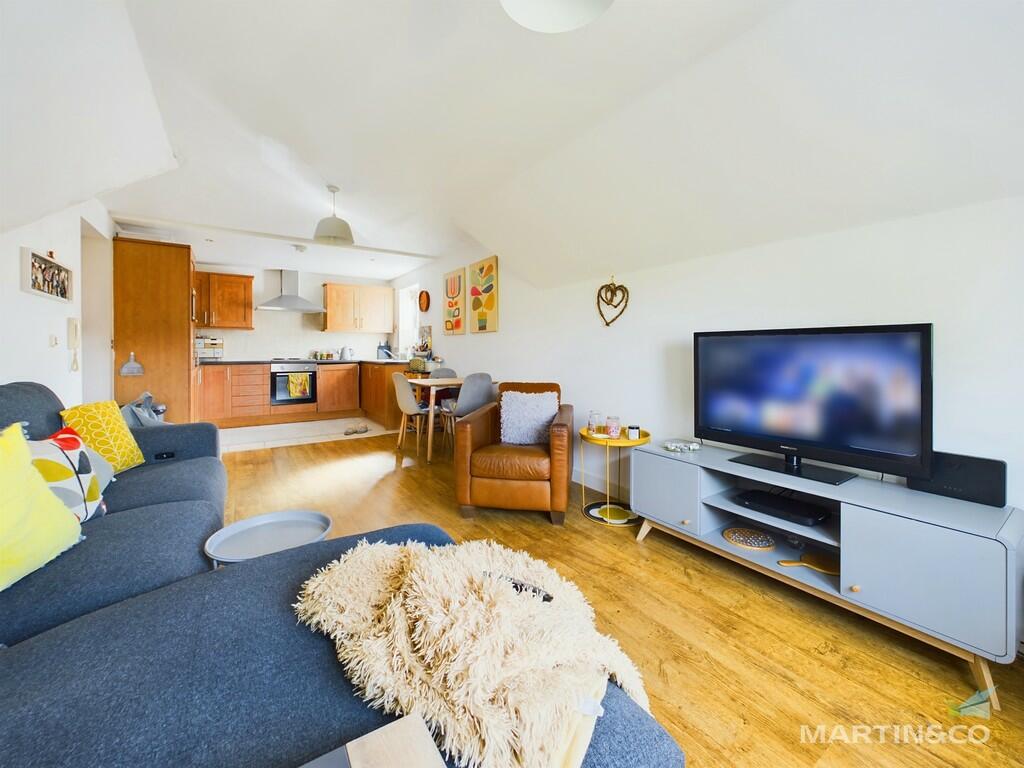 CAM03111G0-PR0210...