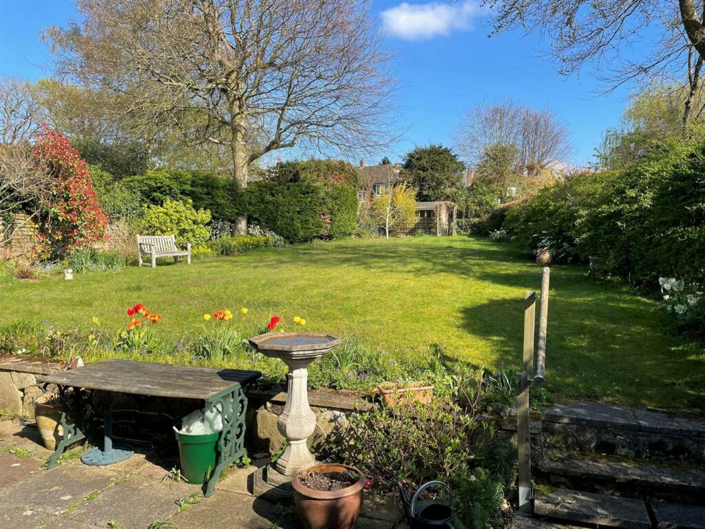 New rear garden from right large-1920.jpg