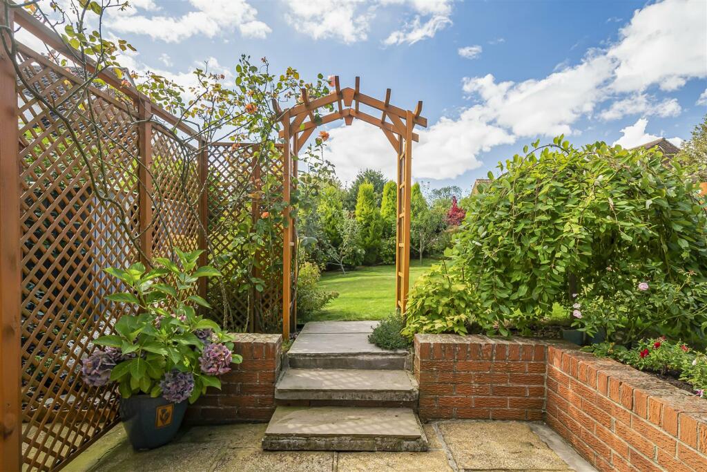 GARDEN