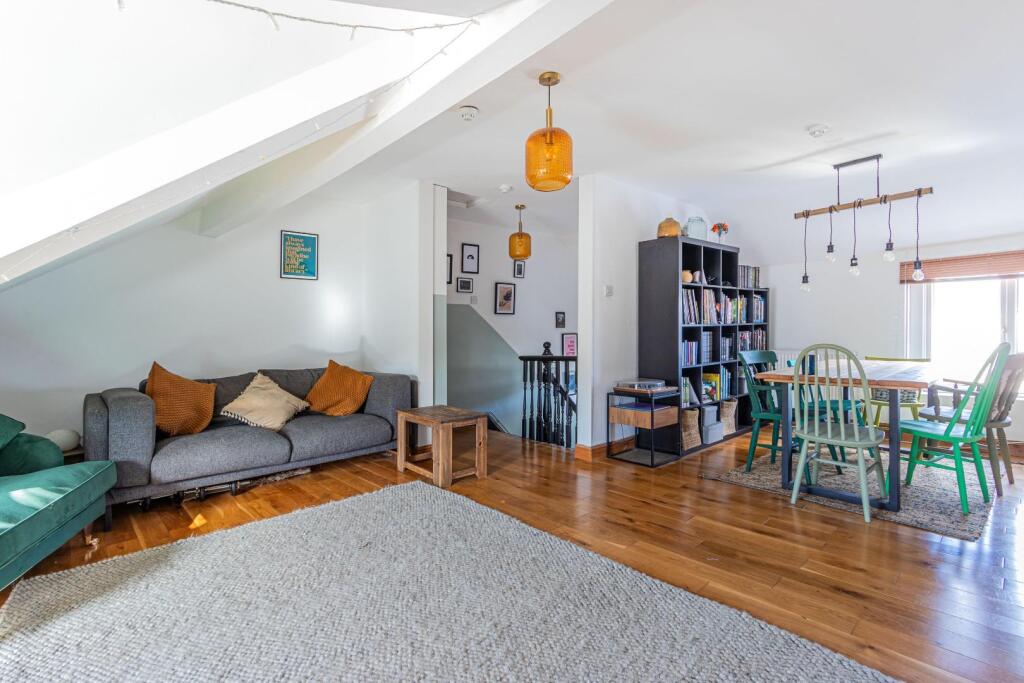 Kings Road 28A-15.jpg