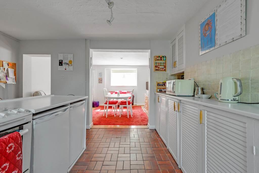 04-a76fJHHGLL - 3...