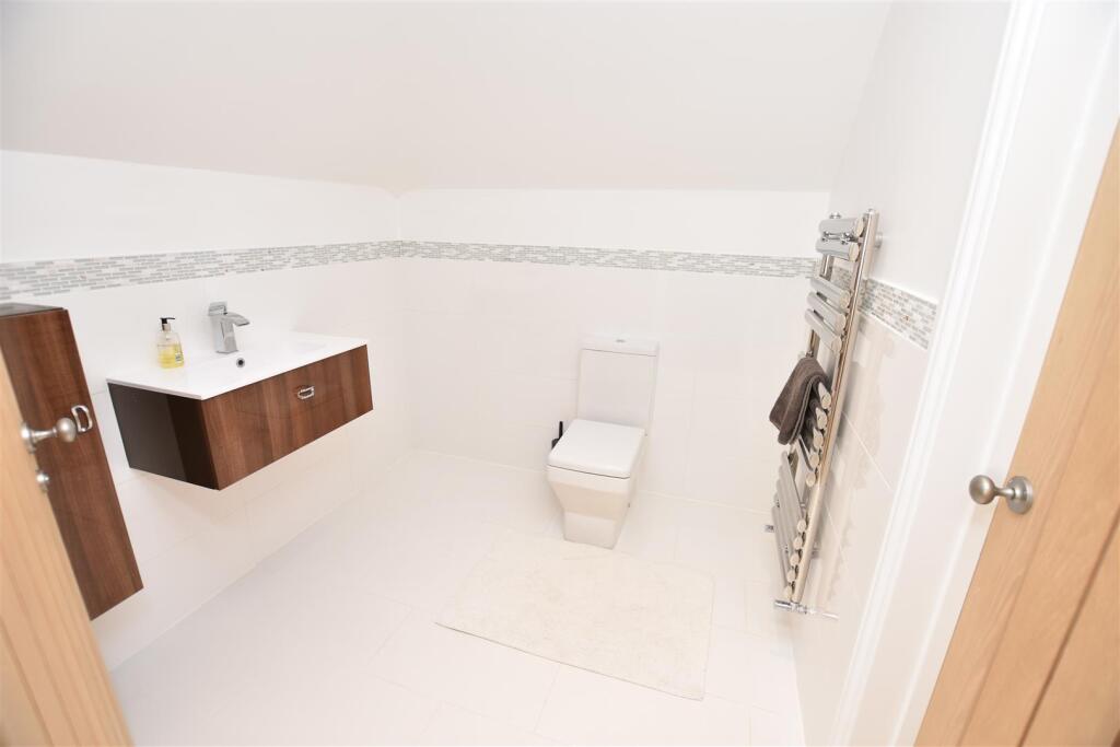 Second Floor Cloakroom