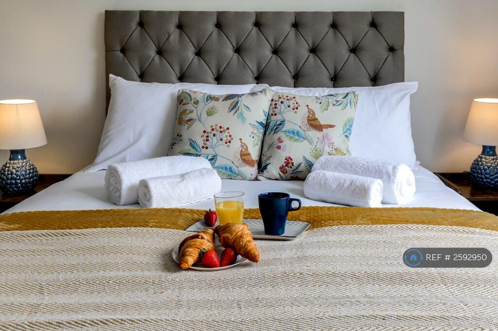 Double Bedroom Kingsize Bed