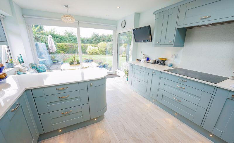 Kitchen diner