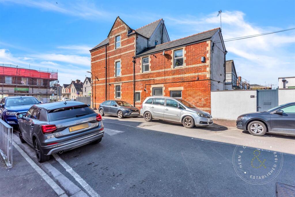Cowbridge-Road-East-15.jpg